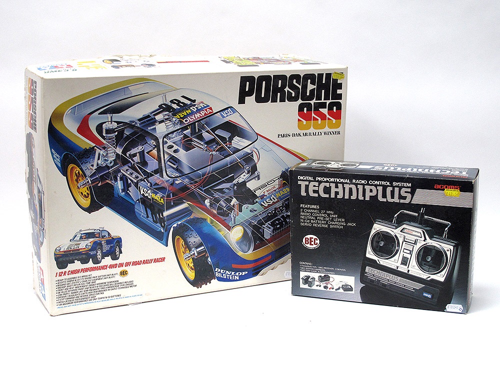 Antiques & Collectables Auction