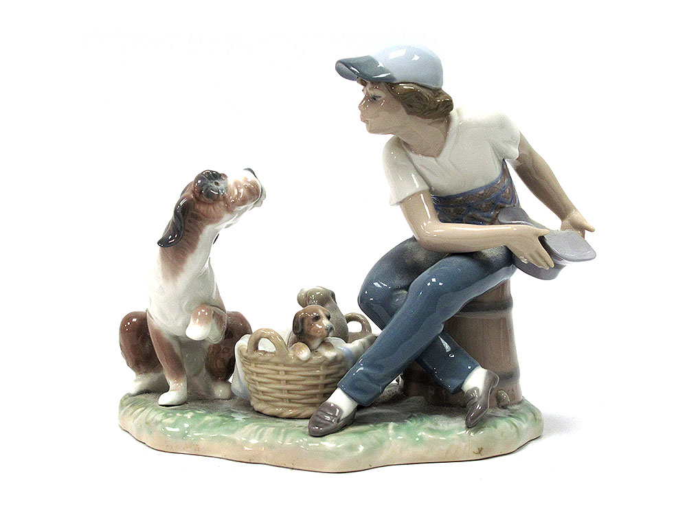 Antiques & Collectables Auction