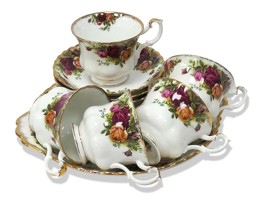 Royal Albert “Old Country Roses” 