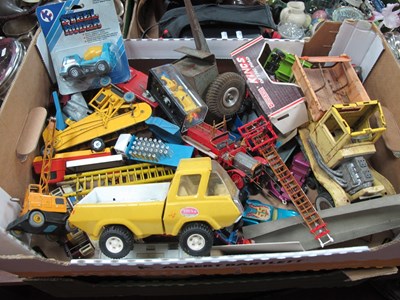 Lot 1009 - A Collection of Diecast and Plastic Model...