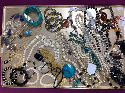 Lot 24 - A Collection of Costume Jewellery, to include,...