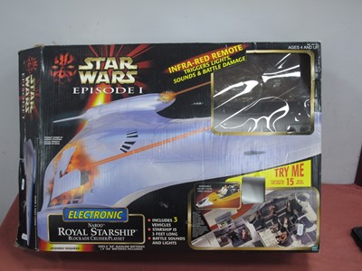 Lot 323 - A Hasbro Star Wars Episode I Electronic Naboo...