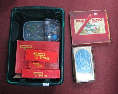 Lot 617 - A Small Quantity of Tri-ang Model Railway,...