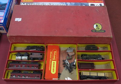 Lot 507 - A Trix T.T.R Hunt Class 4-4-0 Steam Locomotive...