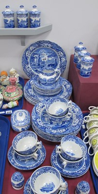 Lot 1212 - Spode, a collecion of modern tea and dinner...