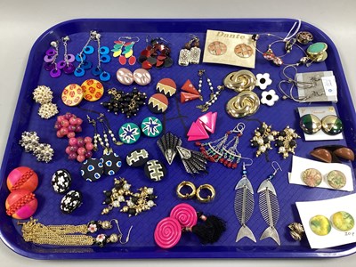 Lot 8 - 1980's/90's Style and Later Costume Earrings :-...