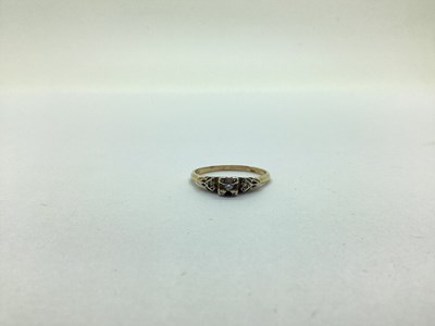 Lot 225 - A Dainty Single Stone Diamond Ring, illusion...