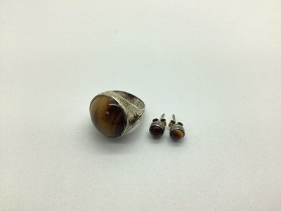 Lot 215 - A Hallmarked Silver Tiger's Eye Single Stone...