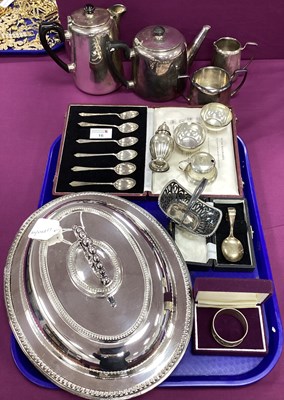 Lot 16 - A Cased Set of Hallmarked Silver Coffee Spoons,...