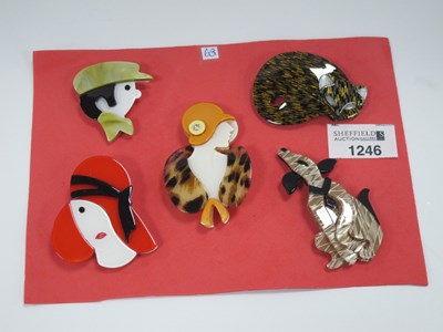 Lot 1246 - Five Modern Brooches.