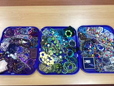Lot 43 - A Quantity of Costume Jewellery, to include...
