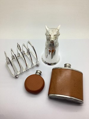 Lot 100 - A Novelty Plated Stirrup Toast Rack, with...