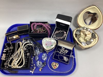Lot 27 - Modern Costume Jewellery, including smooth...