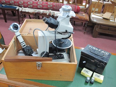 Lot 1482 - Nikon labophot binocular microscope 556065 in...