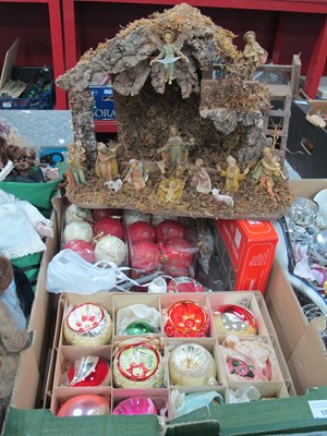 Lot 1083 - Vintage Christmas baubles (x12), other later...