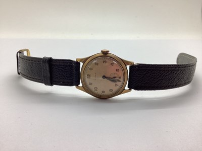 Lot 103 - CYMA; A 9ct Gold Cased Gent's Wristwatch, the...