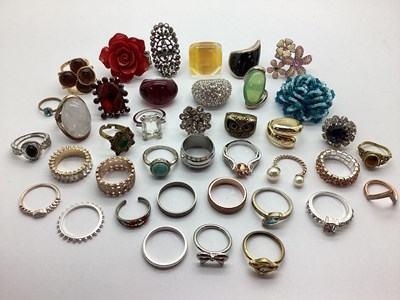 Lot 236 - A Selection of Modern Ladies Dress Rings,...