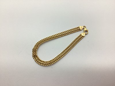 Lot 200 - A 9ct Gold Fancy Link Bracelet, (3.6grams).