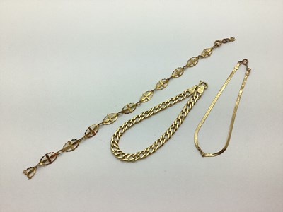 Lot 196 - A 9ct Gold Fancy Link Bracelet, (2.9grams);...