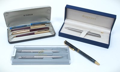 Lot 1300 - Set of three Parker pens including fountain...