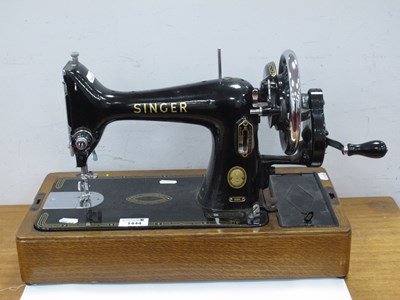 Lot 1444 - A Singer sewing machine model EK447483.