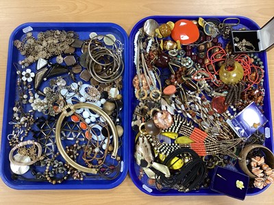Lot 31 - An Assortment of Costume Jewellery, in hues of...