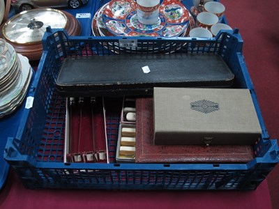 Lot 1332 - Fish servers (cased), fruit knives (cased),...