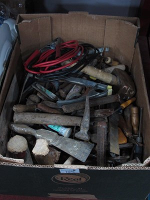 Lot 1075 - Vintage Tools to include hammers, mallets,...
