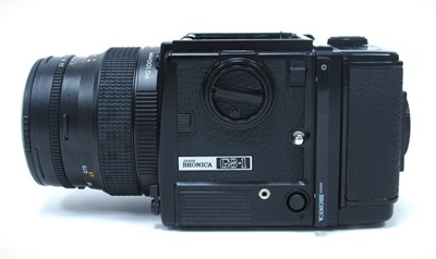 Lot 1299 - Bronica GS-1 camera 3129479, Seiko PG100mm...