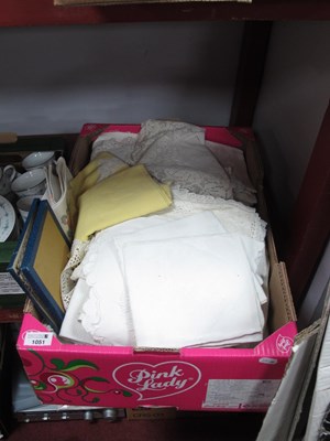 Lot 1051 - Vintage Linen Tablecloths, doilies, napkins...