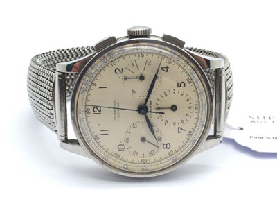 Lot 238 - Universal Geneve; A c.1940's Compax...