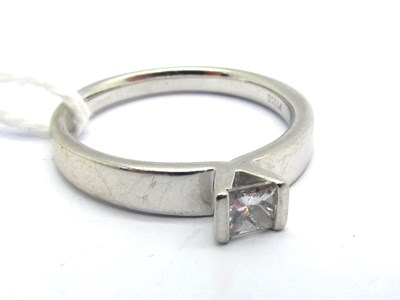 Lot 175 - A Modern Princess Cut Single Stone Diamond...