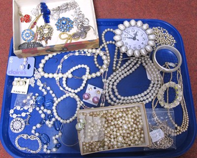 Lot 43 - Imitation Pearl Bead Necklaces, decorative...