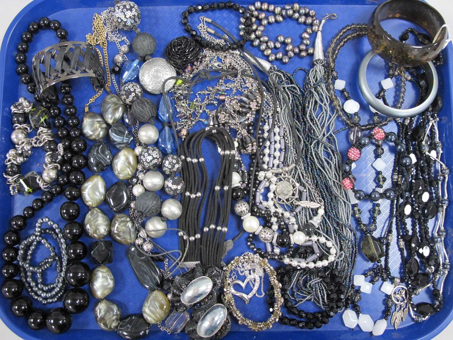Lot 73 - Assorted Costume Jewellery, including bead...