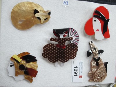 Lot 1291 - Five Modern Brooches.