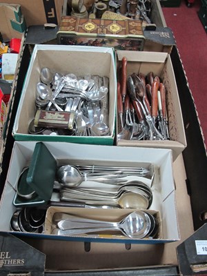 Lot 1095 - Cutlery, including Wostenholm stainless steel,...