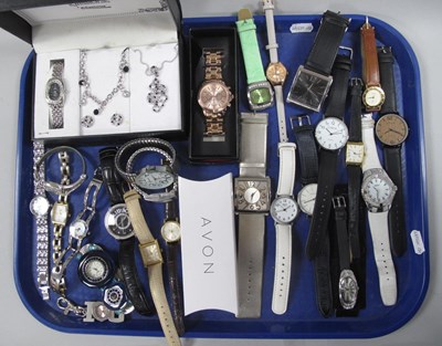 Lot 78 - A Selection of Modern Ladies Wristwatches,...
