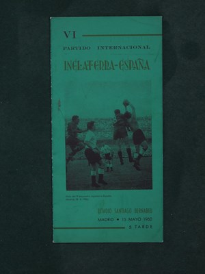 Lot 541 - 1960 Spain v. England, gatefold six-page...