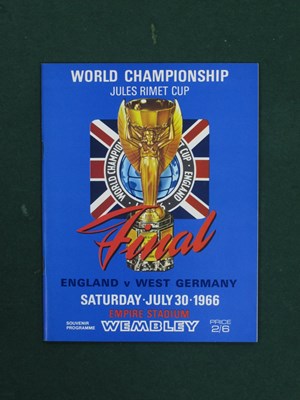 Lot 850 - 1966 World Cup Final Programme England v. West...