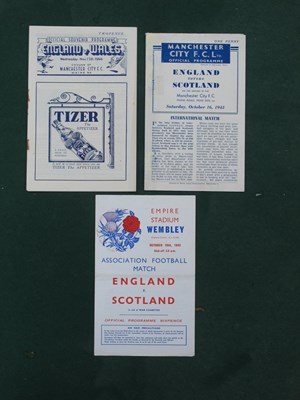 Lot 525 - 1946 England v. Wales Football Programme at...