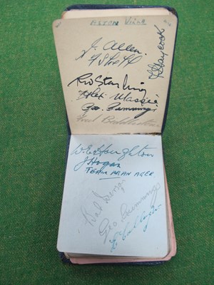 Lot 660 - Autographs - Manchester United, including...