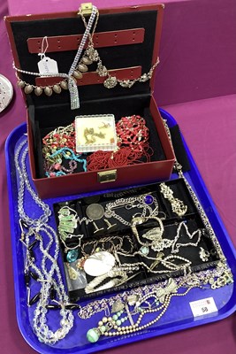 Lot 58 - Vintage and Later Costume Jewellery, including...