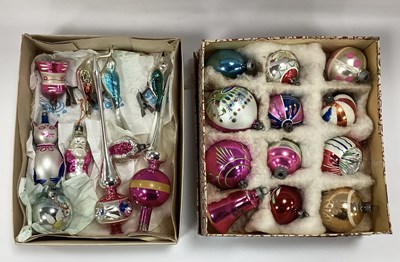 Lot 1302 - Vintage Xmas Decorations, to include three...