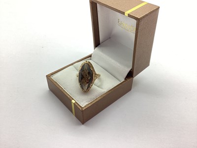 Lot 251 - A 9ct Gold Dress Ring, with large claw set...