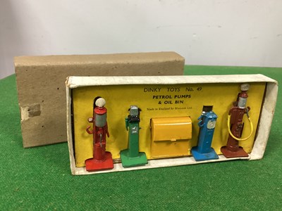 Lot 646 - Dinky Toys Set No. 49 'Petrol Pumps and Oil...