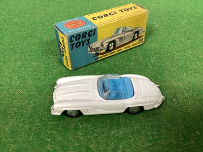 Lot 633 - Original Corgi Diecast Car No. 303 Mercedes...