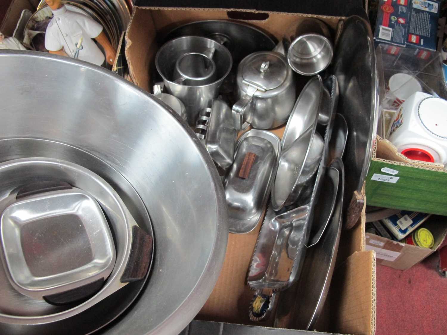 Lot 1026 - Stainless Steel Bowls, tea set, toast rack,...