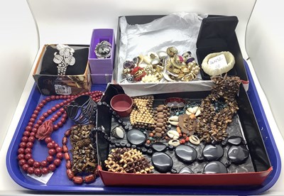 Lot 29 - A Collection of Costume Jewellery, to include...