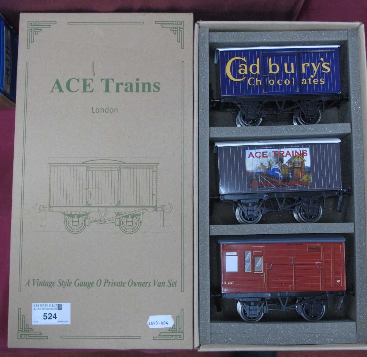 Lot 524 - An 'O' Gauge/7mm Ace Trains Set 10, three...