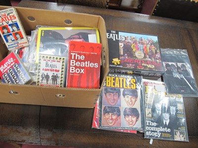 Lot 1042 - The Beatles - Jigsaw 'The Beatles Box', vhs...